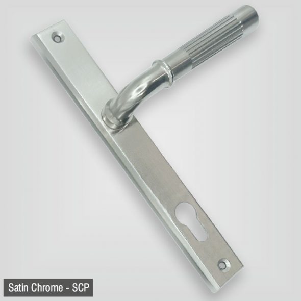 Option 133 Rivenhall Door Handle On Square Ended Backplate – 215mm Fixings